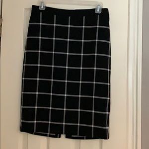 White and black plaid pencil skirt
